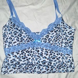 Blue cheetah cami print tank top!